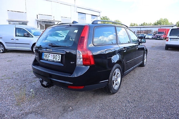 Volvo V50 6 of 21