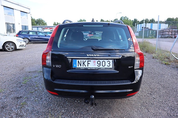 Volvo V50 7 of 21