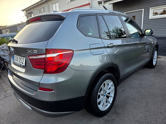 BMW X3 4 of 5
