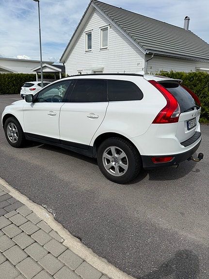 Volvo XC60 6 of 9