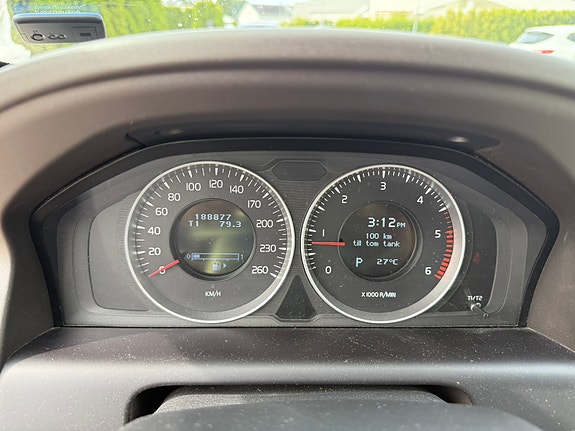 Volvo XC60 8 of 9
