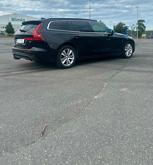 Volvo V60 5 of 6