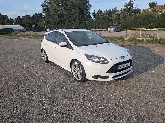 Ford Focus 4 of 8