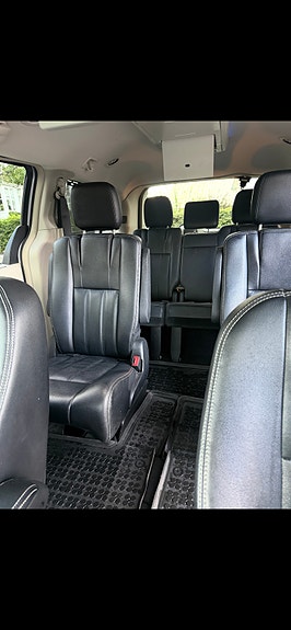 Lancia Voyager 3 of 5