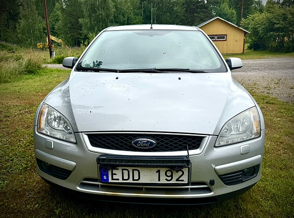 Ford Focus 2 of 5