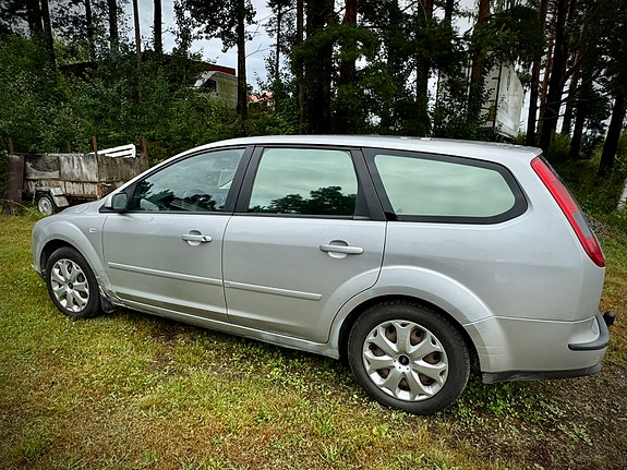 Ford Focus 5 of 5