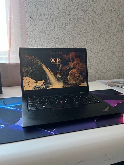 Lenovo ThinkPad bärbar dator svart image 4