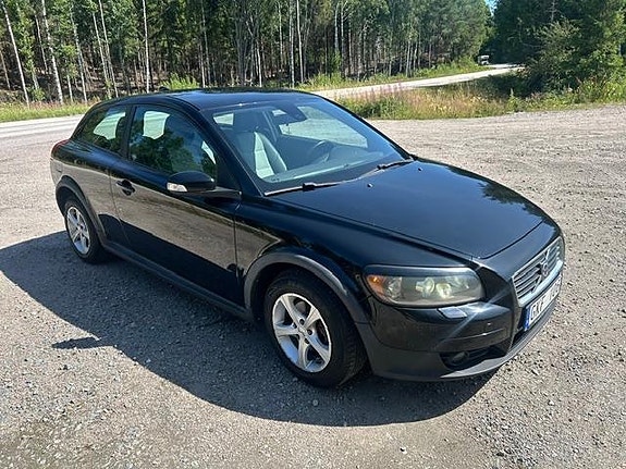 Volvo C30 3 of 5