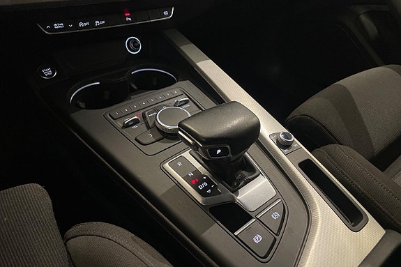 Audi A4 17 of 24