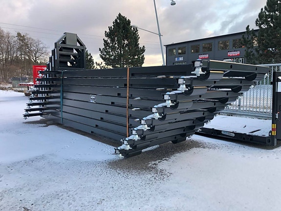 BKs Lastväxlarram med containerlås 2 of 3