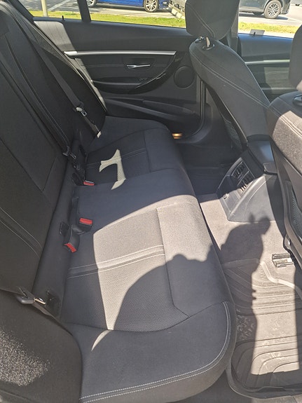 BMW 330e 3 of 5