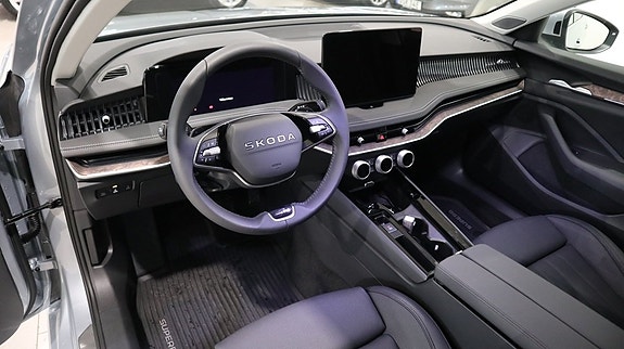 Skoda Superb 5 of 5