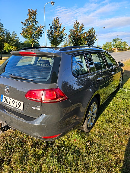 Volkswagen Golf VII 3 of 3