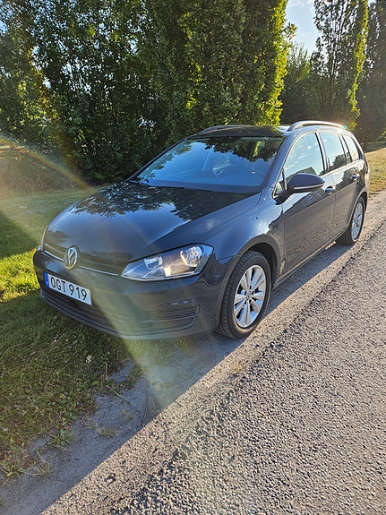 Volkswagen Golf VII 2 of 3