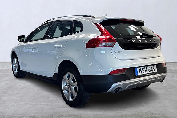 Volvo V40 Cross Country 4 of 19