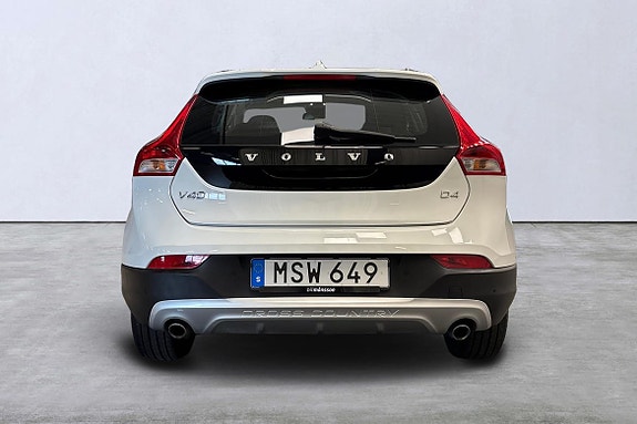 Volvo V40 Cross Country 5 of 19