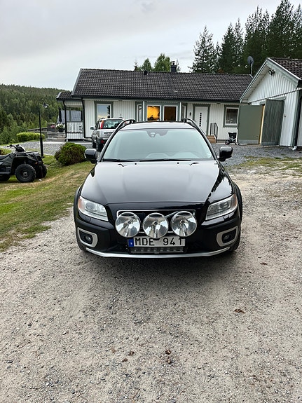 Volvo XC70 5 of 5