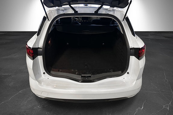 Renault Megane E-Tech 7 of 15