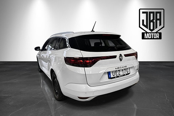 Renault Megane E-Tech 5 of 5