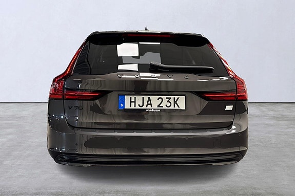 Volvo V90 4 of 5