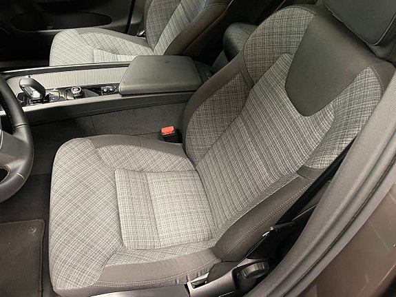 Volvo XC60 4 of 5
