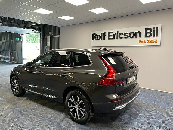 Volvo XC60 3 of 5