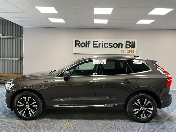Volvo XC60 2 of 5