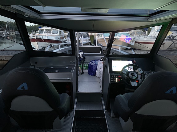 Anytec 868 CAB 2017 – 2 x Mercury Verado 350 hk – JPO/SkyHook – välutrustad 5 of 10