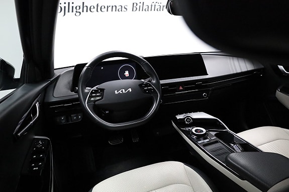 Kia EV6 4 of 5