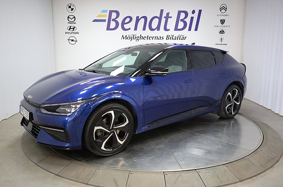 Kia EV6 3 of 5