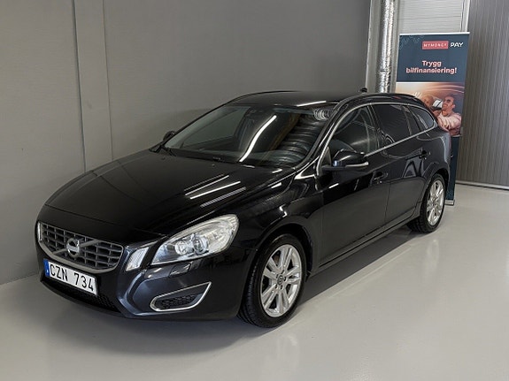 Volvo V60 3 of 16