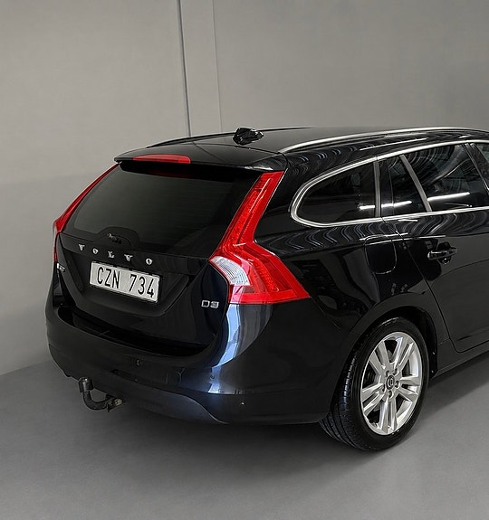 Volvo V60 8 of 16