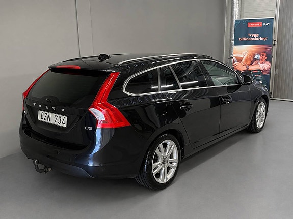 Volvo V60 7 of 16