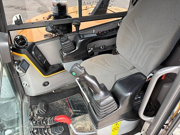 Volvo ECR88D Pro grävmaskin, rototilt med grip 6 of 7