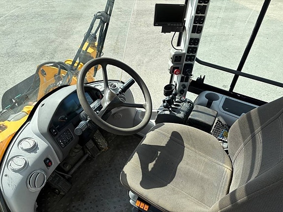 Volvo L60F lastmaskin, endast 7000 tim, 4 spak 5 of 7
