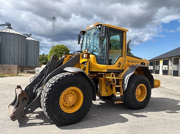 Volvo L60F lastmaskin, endast 7000 tim, 4 spak 2 of 7