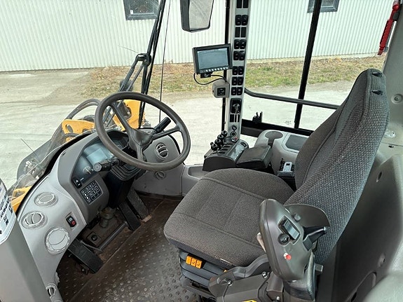 Volvo L60F lastmaskin, svensksåld, all utrustning 6 of 7
