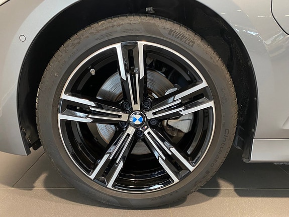 BMW 330e 3 of 5