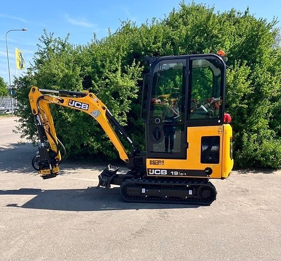 JCB 19 C-1- Finns möjlighet att dema! 3 of 6