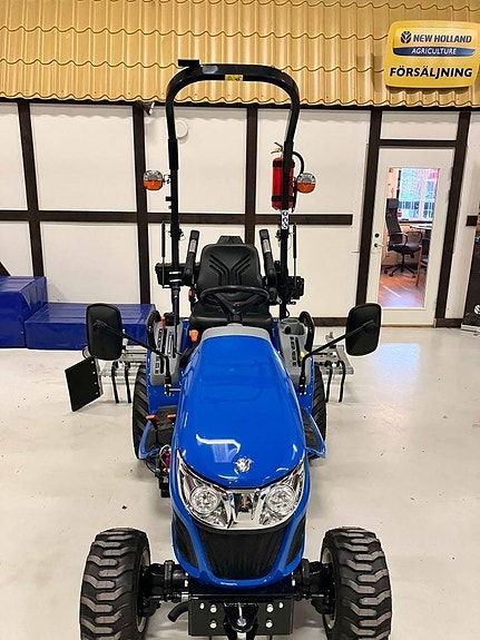 New Holland BOOMER 25C 4 of 4
