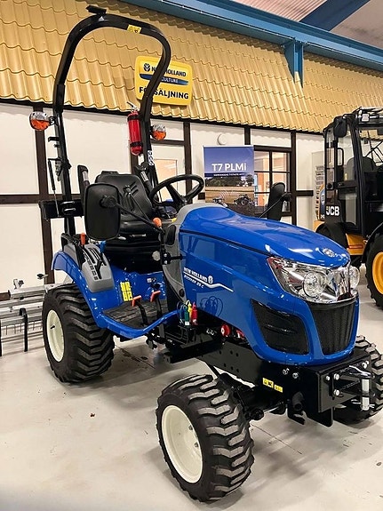 New Holland BOOMER 25C 3 of 4
