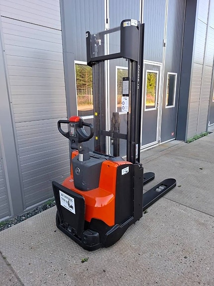 BT SWE 120 L 2 of 3