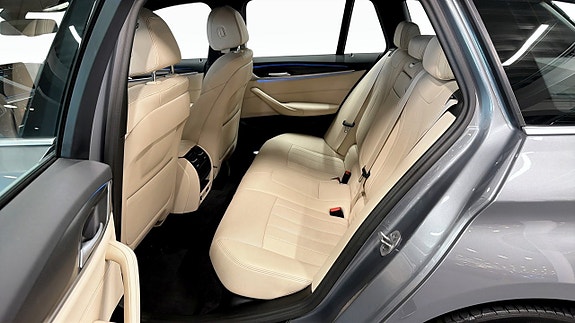 BMW 530e 5 of 5