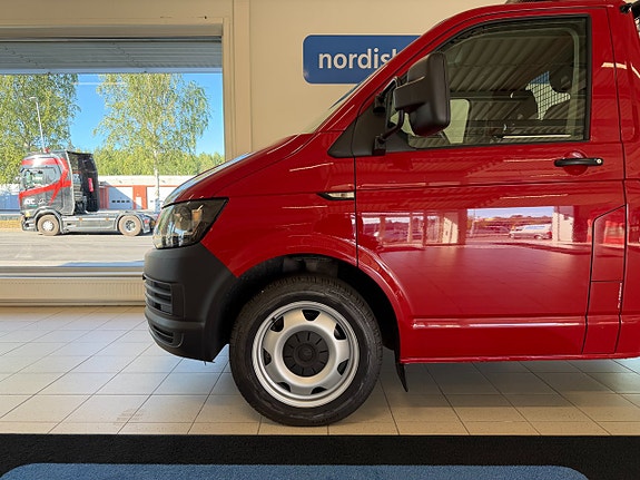 Volkswagen Transporter 4 of 16