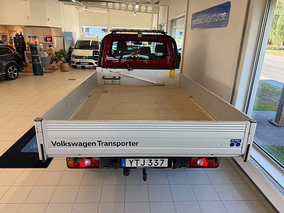 Volkswagen Transporter 8 of 16