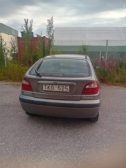 Renault Megane I 2 of 5