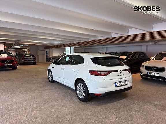 Renault Megane 4 of 5