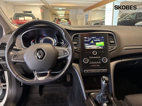 Renault Megane 11 of 16