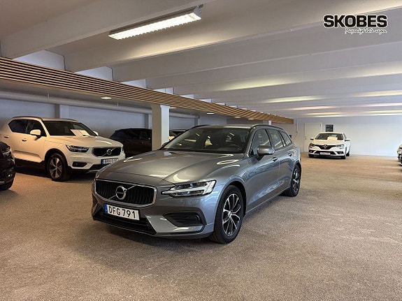 Volvo V60 3 of 5