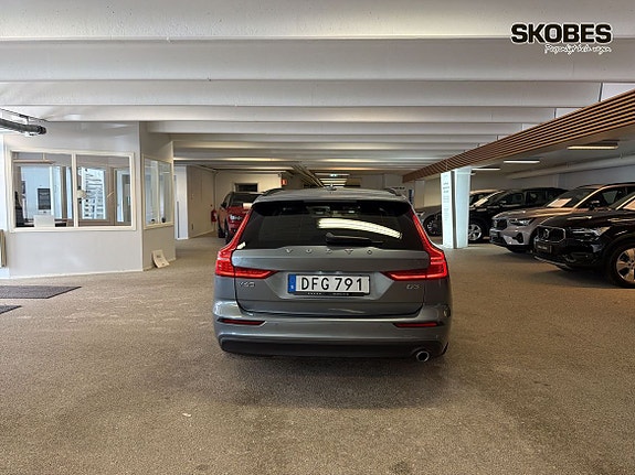 Volvo V60 5 of 5